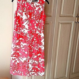Beautiful Loro Piana Coral and white print sheath dress w front slit
